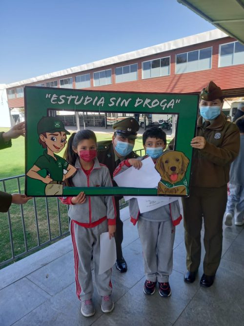 Visita a la Escuela de Suboficiales de Carabineros
