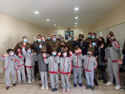 Visita a la Escuela de Suboficiales de Carabineros