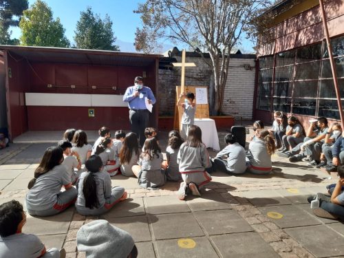 Vía Crucis de alumnos: “Con San Marcos acompañamos a Jesús”