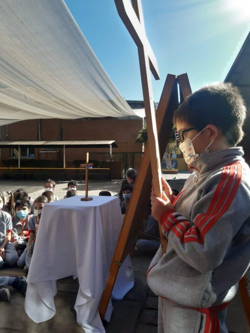Vía Crucis de alumnos: “Con San Marcos acompañamos a Jesús”