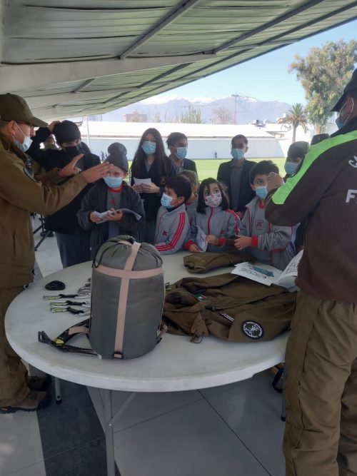 Visita a la Escuela de Suboficiales de Carabineros