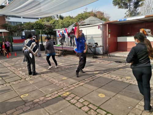 Celebración de Fiestas Patrias personal del Colegio San Marcos
