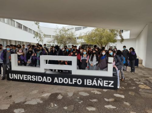 VISITA UNIVERSIDAD  A LA ADOLFO IBÁÑEZ
