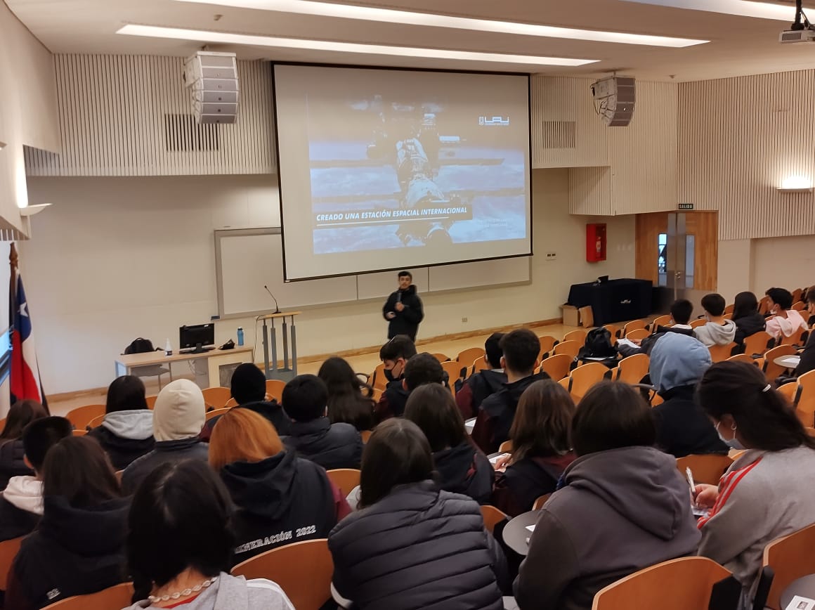 Cuartos Medios Visitan la UNIVERSIDAD ADOLFO IBÁÑEZ