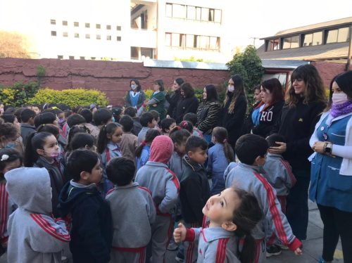 Saludo de los estudiantes a sus profesores(as)