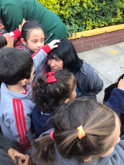 Saludo de los estudiantes a sus profesores(as)