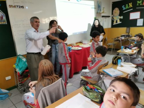 Saludo de los estudiantes a sus profesores(as)