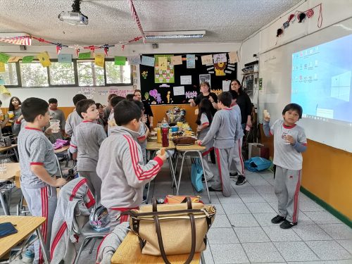 Saludo de los estudiantes a sus profesores(as)