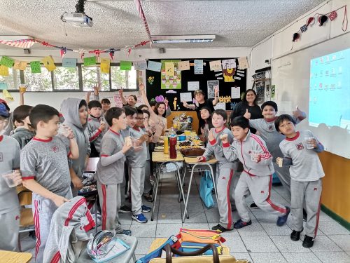 Saludo de los estudiantes a sus profesores(as)