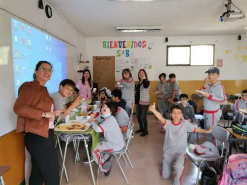 Saludo de los estudiantes a sus profesores(as)