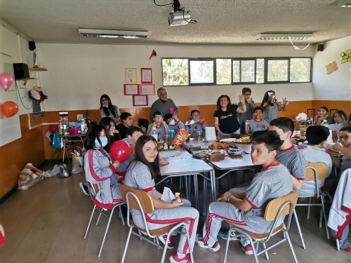 Saludo de los estudiantes a sus profesores(as)