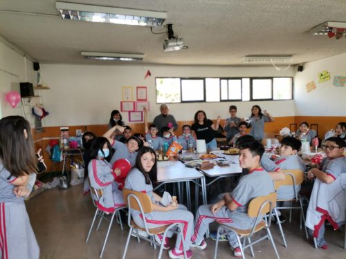 Saludo de los estudiantes a sus profesores(as)