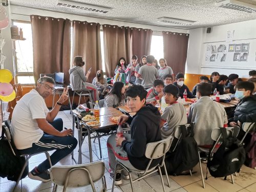 Saludo de los estudiantes a sus profesores(as)