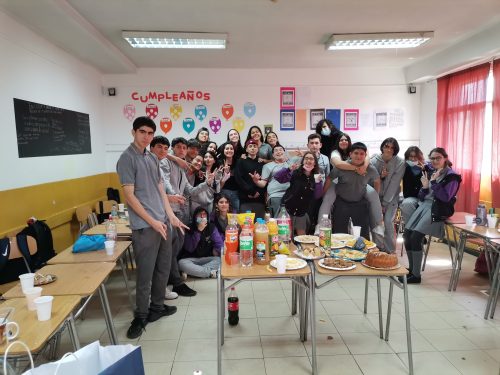 Saludo de los estudiantes a sus profesores(as)