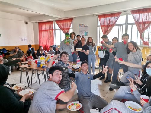 Saludo de los estudiantes a sus profesores(as)