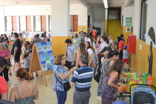 Exposición de Artes y Manualidades y Ciencia para niños