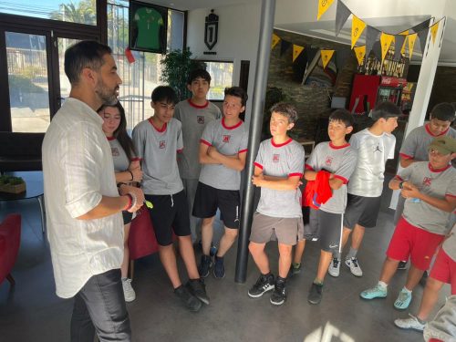 Visita a Claudio Bravo
