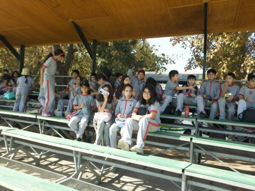 Visita a la Escuela de Caballería de Carabineros