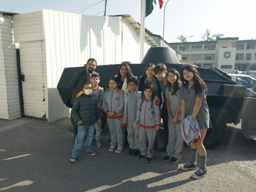 Visita a la Escuela de Sub Oficiales en el Día del Carabinero