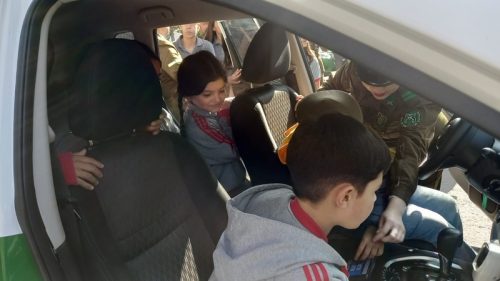 Visita a la Escuela de Sub Oficiales en el Día del Carabinero