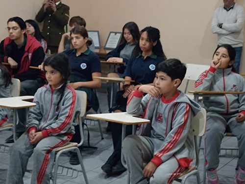 Visita a la Escuela de Sub Oficiales en el Día del Carabinero