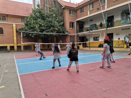 SEMIFINALES  TORNEOS 70 AÑOS SAN MARCOS (VÓLEIBOL Y FUTBOLITO)