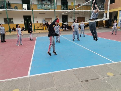 SEMIFINALES  TORNEOS 70 AÑOS SAN MARCOS (VÓLEIBOL Y FUTBOLITO)