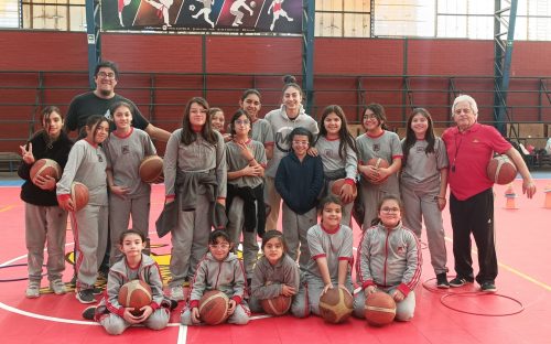 Seleccionada nacional de básquetbol e integrante de la NBA Academy visitó nuestro colegio