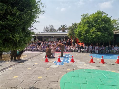 Visita  de  la Escuela de Adiestramiento Canino
