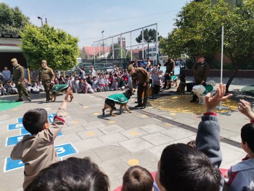 Visita  de  la Escuela de Adiestramiento Canino