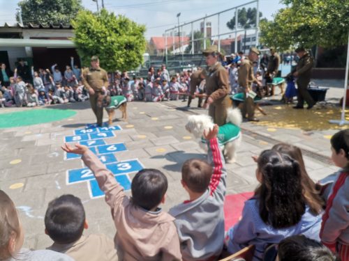 Visita  de  la Escuela de Adiestramiento Canino
