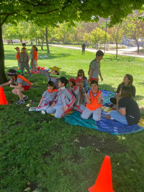 Paseo de los Segundos Básicos al Parque Bicentenario