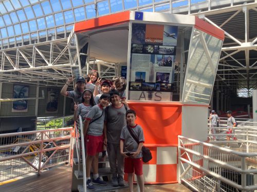 VISITA AL MUSEO NACIONAL AERONÁUTICO Y DEL ESPACIO