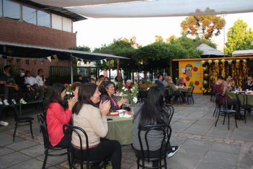 EMOTIVO CÓCTEL DE DESPEDIDA DE LOS CUARTOS MEDIOS