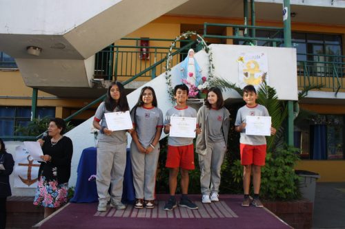 Premiación alumnos/as destacados/as 2023