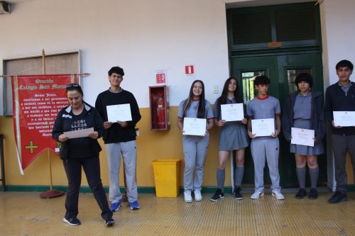 Premiación alumnos/as destacados/as 2023