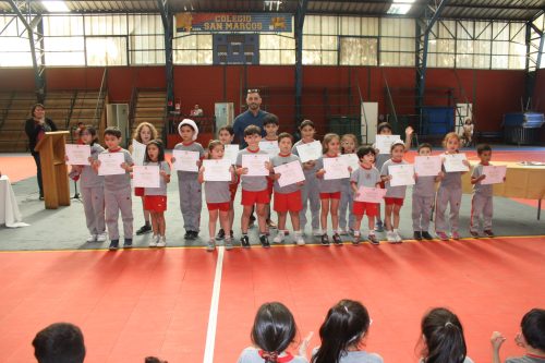 Premiación alumnos/as destacados/as 2023