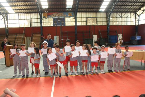 Premiación alumnos/as destacados/as 2023