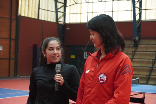 Tania Zeng dio Clínica de Tenis de Mesa en nuestro colegio