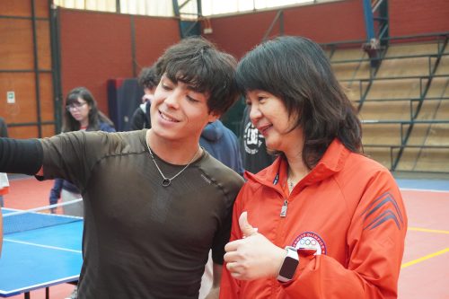Tania Zeng dio Clínica de Tenis de Mesa en nuestro colegio