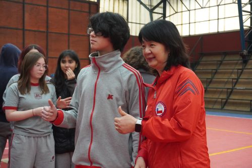 Tania Zeng dio Clínica de Tenis de Mesa en nuestro colegio