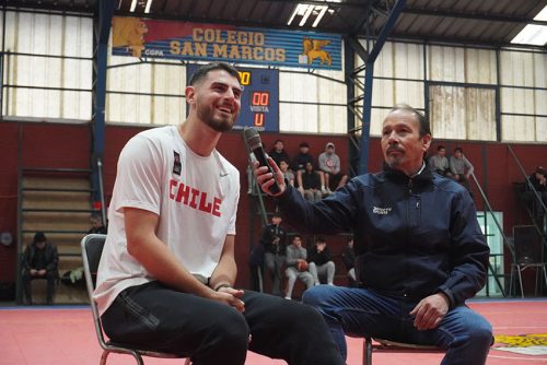 Visita de Sebastián Herrera y Clínica de Básquetbol en Colegio San Marcos de Macul