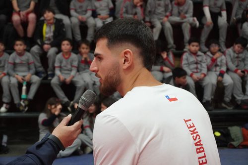 Visita de Sebastián Herrera y Clínica de Básquetbol en Colegio San Marcos de Macul