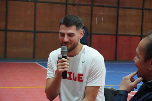 Visita de Sebastián Herrera y Clínica de Básquetbol en Colegio San Marcos de Macul