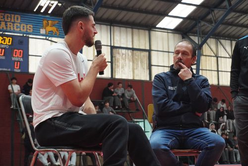 Visita de Sebastián Herrera y Clínica de Básquetbol en Colegio San Marcos de Macul