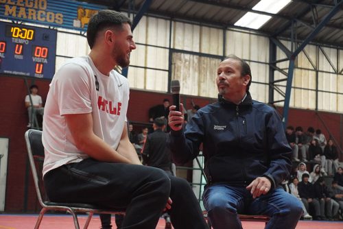 Visita de Sebastián Herrera y Clínica de Básquetbol en Colegio San Marcos de Macul