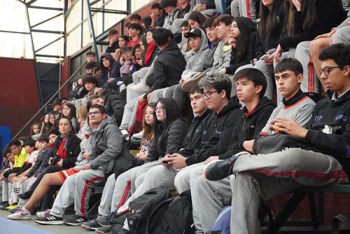 Visita de Sebastián Herrera y Clínica de Básquetbol en Colegio San Marcos de Macul