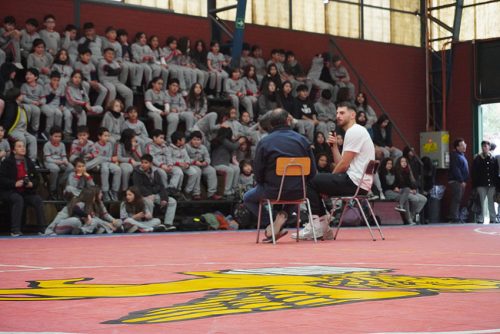 Visita de Sebastián Herrera y Clínica de Básquetbol en Colegio San Marcos de Macul