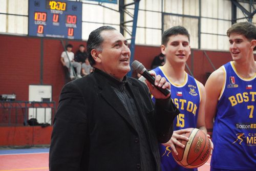 Visita de Sebastián Herrera y Clínica de Básquetbol en Colegio San Marcos de Macul