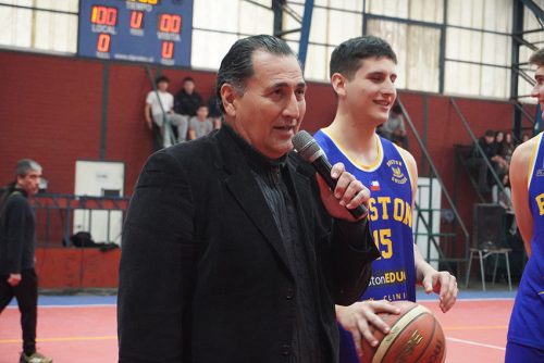 Visita de Sebastián Herrera y Clínica de Básquetbol en Colegio San Marcos de Macul